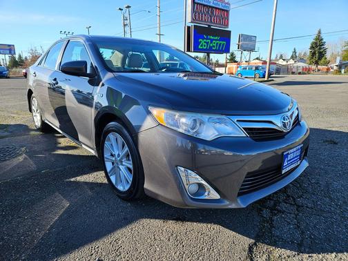 2012 Toyota Camry Hybrid XLE
