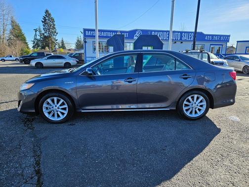 2012 Toyota Camry Hybrid XLE