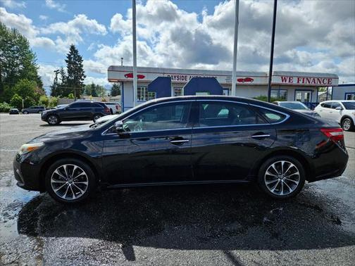 2016 Toyota Avalon XLE