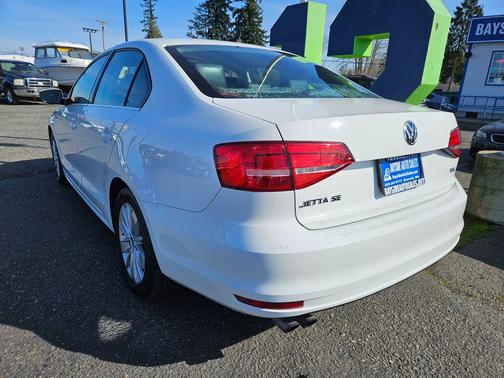 2015 Volkswagen Jetta Auto SE w/Connectivity