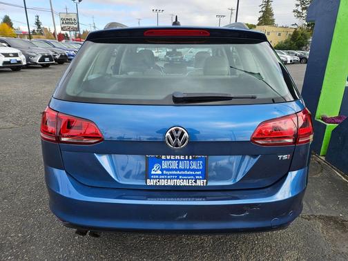 2017 Volkswagen Golf SportWagen TSI SE