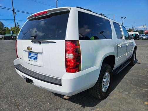 2011 Chevrolet Suburban 2500 LT