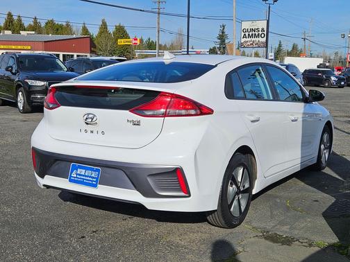 2020 Hyundai IONIQ Hybrid Blue