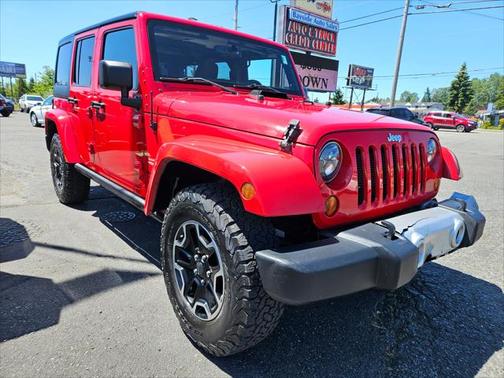 2013 Jeep Wrangler Unlimited Sahara