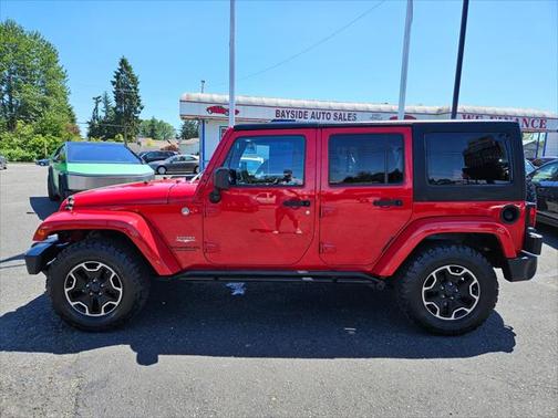 2013 Jeep Wrangler Unlimited Sahara