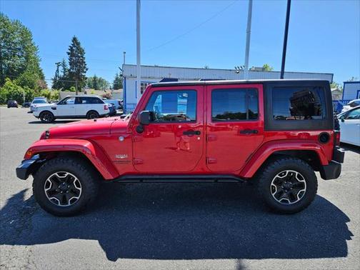2013 Jeep Wrangler Unlimited Sahara