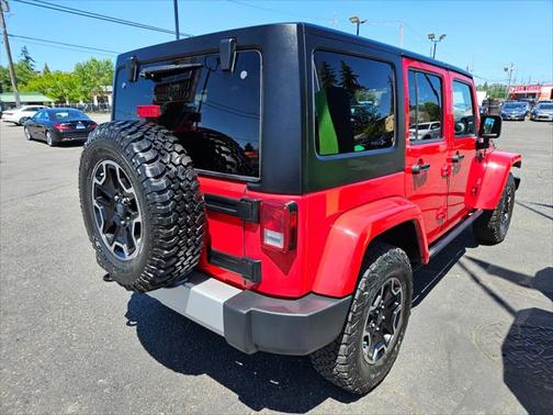 2013 Jeep Wrangler Unlimited Sahara