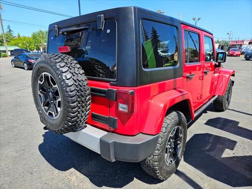 2013 Jeep Wrangler Unlimited Sahara