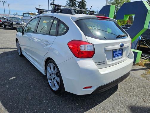 Crystal White Pearl 2016 Subaru Impreza 2.0i Sport Premium