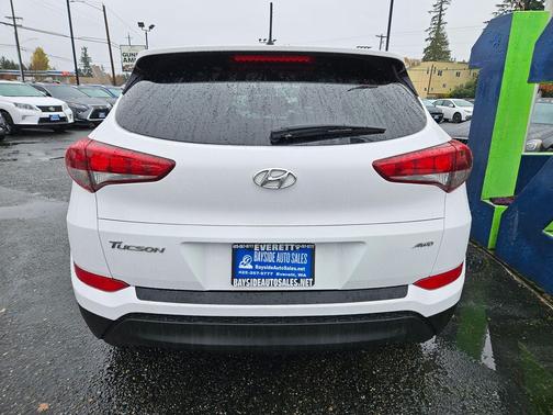 2018 Hyundai TUCSON SE