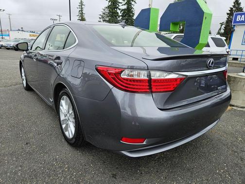 2014 Lexus ES 300h Base