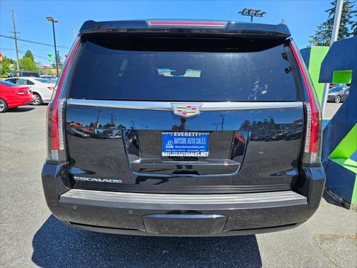 2016 Cadillac Escalade Platinum