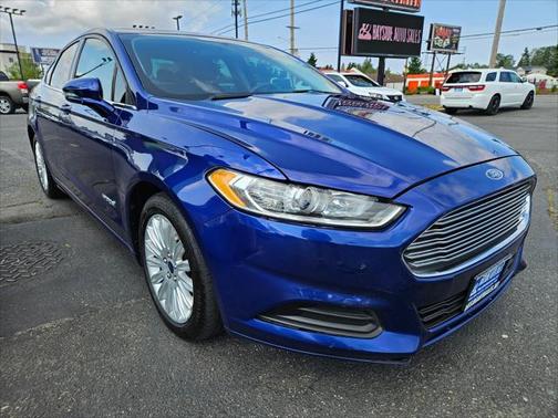 2016 Ford Fusion Hybrid SE