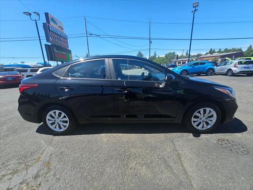2018 Hyundai Accent SE