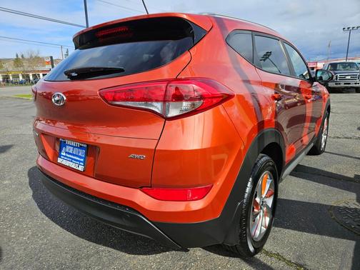 Sedona Sunset 2017 Hyundai TUCSON SE