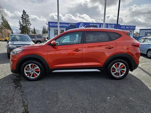 Sedona Sunset 2017 Hyundai TUCSON SE