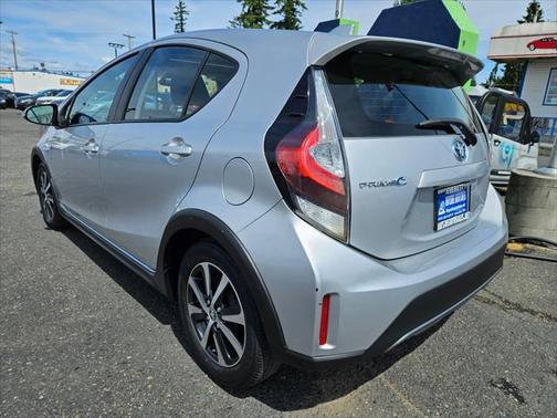 2018 Toyota Prius c Three