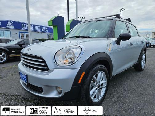 2012 MINI Cooper Countryman Base