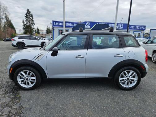 2012 MINI Cooper Countryman Base