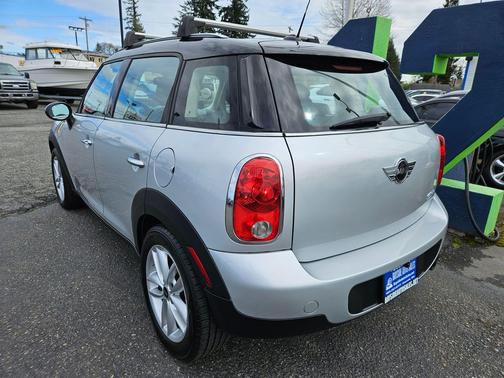 2012 MINI Cooper Countryman Base