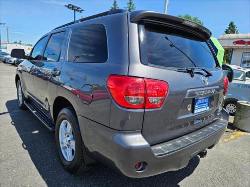 2014 Toyota Sequoia SR5