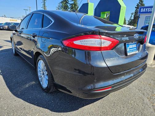 2015 Ford Fusion Hybrid SE