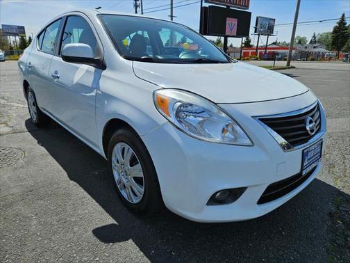2012 Nissan Versa 1.6 S