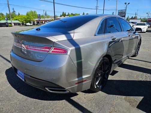 Luxe Metallic 2016 Lincoln MKZ Hybrid Base