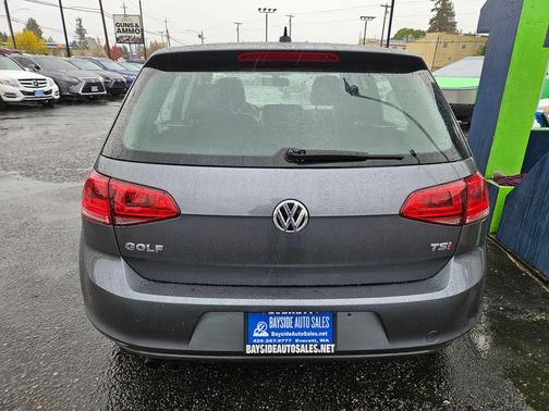 2017 Volkswagen Golf TSI SE 4-Door