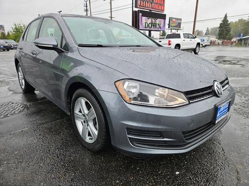 2017 Volkswagen Golf TSI SE 4-Door