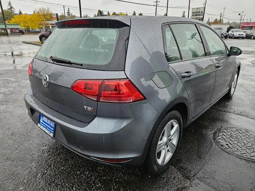 2017 Volkswagen Golf TSI SE 4-Door