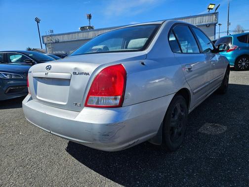 2001 Hyundai ELANTRA GLS
