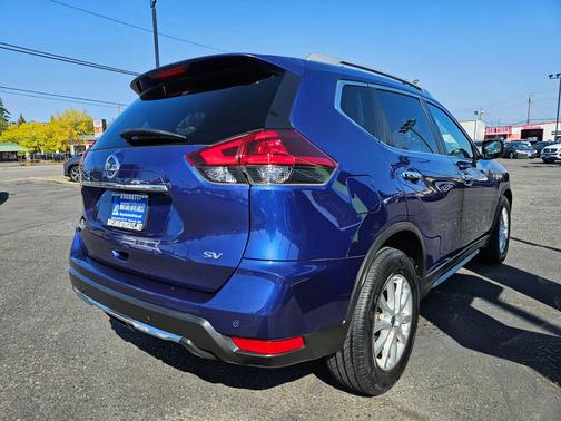 2020 Nissan Rogue SV