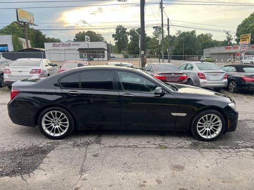 2013 BMW 740 740i 4dr Sedan