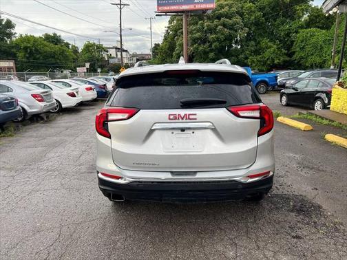 2022 GMC Terrain SLT