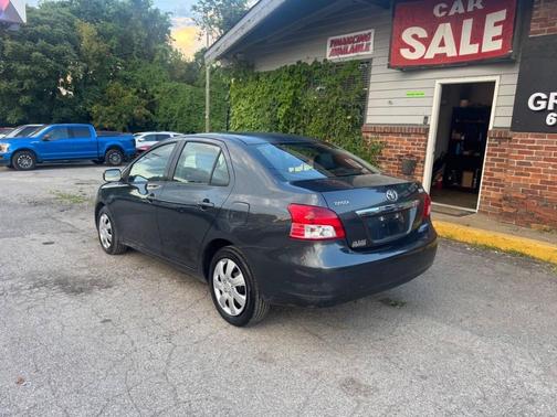 2011 Toyota Yaris Base