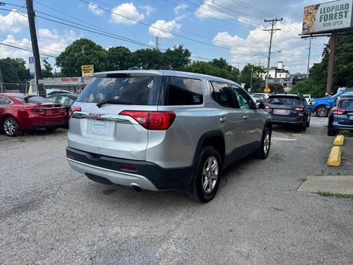 2017 GMC Acadia SLE-1