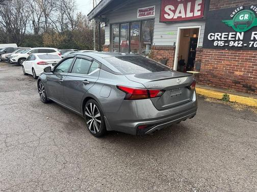 2020 Nissan Altima SR FWD
