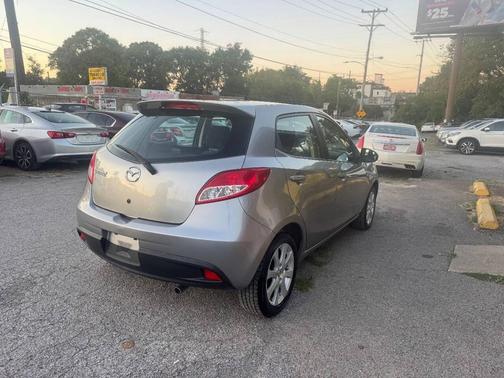 2011 Mazda Mazda2 Touring