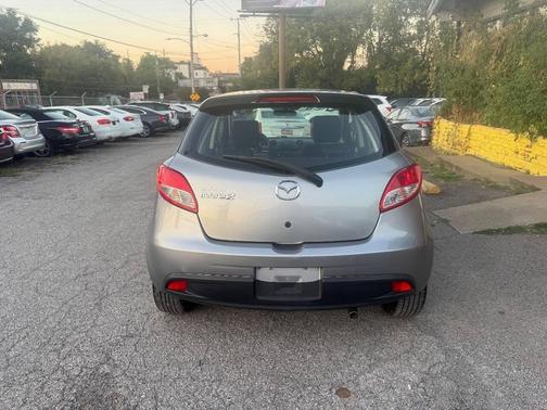 2011 Mazda Mazda2 Touring