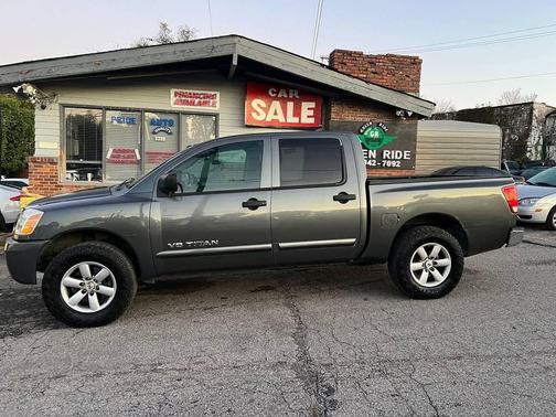 2008 Nissan Titan SE Crew Cab