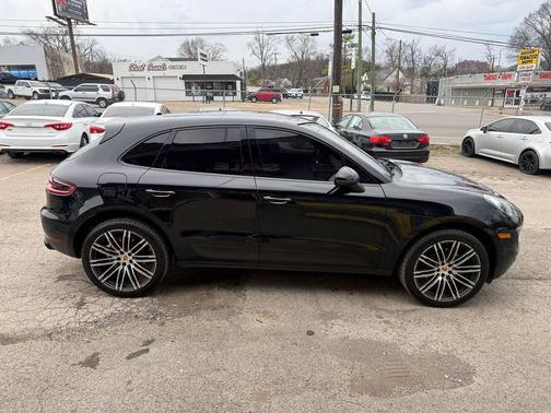 2017 Porsche Macan Base AWD 4dr SUV
