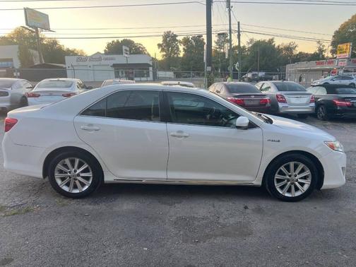 2012 Toyota Camry Hybrid XLE