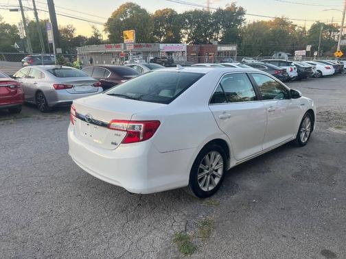 2012 Toyota Camry Hybrid XLE