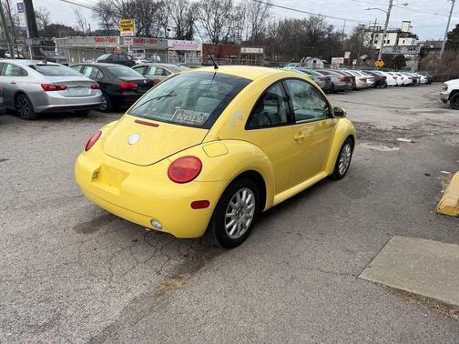 2004 Volkswagen New Beetle GLS 2.0L