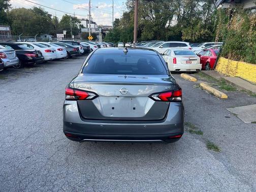 2021 Nissan Versa 1.6 SV