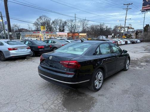 2019 Volkswagen Passat 2.0T Wolfsburg Edition