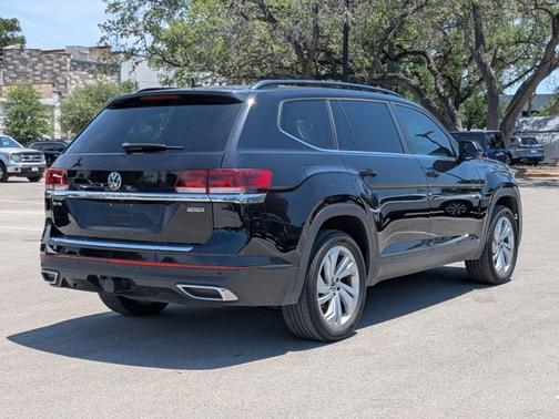 2022 Volkswagen Atlas 3.6 SE w/ Technology