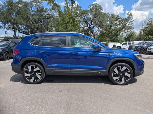 2024 Volkswagen Taos 1.5T SEL