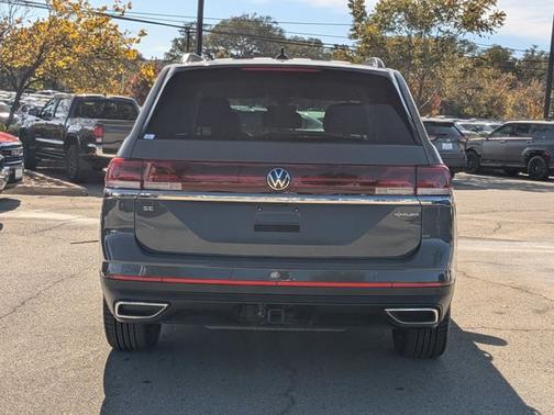 2025 Volkswagen Atlas 2.0T SE w/ Technology